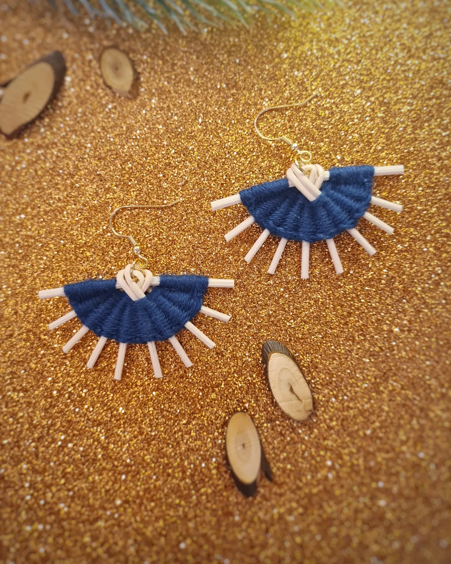 Boucles d'oreilles bleu marine