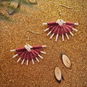 Boucles d'oreilles lie de vin